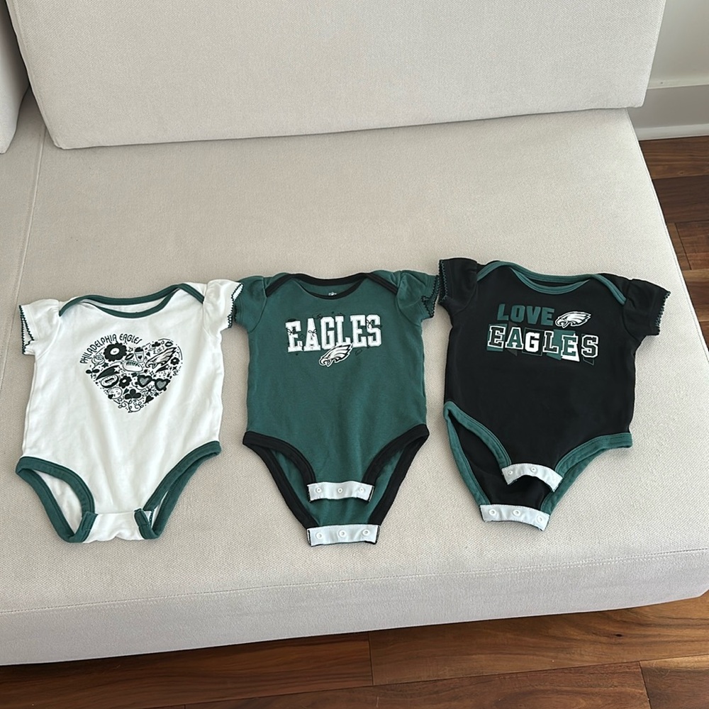 PHILADELPHIA EAGLES 🦅 INFANT ONESIES NFL TEAM 12MO BUNDLE